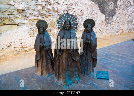 Las Tres Marias, die drei Marien vor Calahorra, Altstadt, Elche, Elx, Baix Vinalopo, Provinz Alicante, Spanien Stockfoto