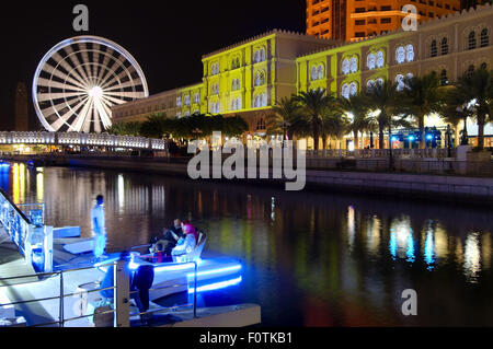 Emirat Sharjah, Vereinigte Arabische Emirate. 15. Oktober 2014. Sharjah Light Festival, Al Qasha (interne Fassaden), Sharjah, Vereinigte Arabische Emirate, in der Nähe von East © Andrey Nekrassow/ZUMA Wire/ZUMAPRESS.com/Alamy Live-Nachrichten Stockfoto