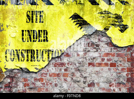 Grunge alte Ziegelwand mit Standort im Bau anmelden gebrochen Render Oberfläche Stockfoto