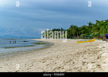 Badian Strand in Cebu. Es dauert 4 Stunden Fahrt an diesem Strand von Cebu City zu erreichen, aber es lohnt.  Es gibt keine charg Stockfoto