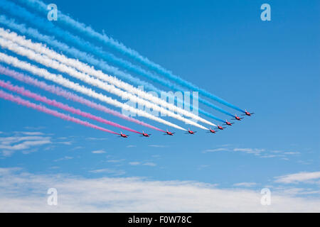 Bournemouth, Dorset, England, UK. 21. August 2015. Die roten Pfeile auf der achten jährlichen Bournemouth Air Festival durchführen. Credit: Carolyn Jenkins/Alamy leben Nachrichten Stockfoto