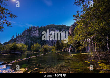 Hanging Lake bei Nacht Deckel Mondschein Glenwood Canyon Colorado Stockfoto