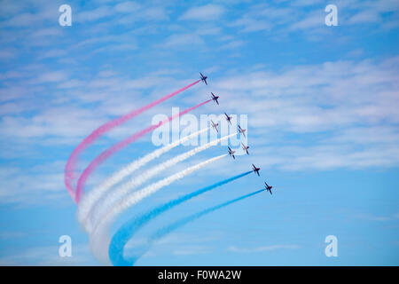 Bournemouth, Dorset, England, UK. 21. August 2015. Die roten Pfeile auf der achten jährlichen Bournemouth Air Festival durchführen. Credit: Carolyn Jenkins/Alamy leben Nachrichten Stockfoto