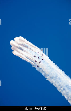 Bournemouth, Dorset, England, UK. 21. August 2015. Die roten Pfeile auf der achten jährlichen Bournemouth Air Festival durchführen. Credit: Carolyn Jenkins/Alamy leben Nachrichten Stockfoto