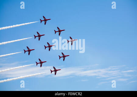 Bournemouth, Dorset, England, UK. 21. August 2015. Die roten Pfeile auf der achten jährlichen Bournemouth Air Festival durchführen. Credit: Carolyn Jenkins/Alamy leben Nachrichten Stockfoto