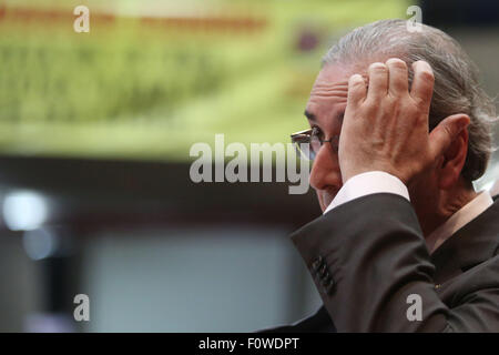 Sao Paulo, Brasilien. 21. August 2015. Präsident der Kammer der Abgeordneten von Brasilien, Eduardo Cunha, besucht am 21. August 2015 ein Treffen mit Gewerkschaften Arbeiter in Sao Paulo, Brasilien. Die brasilianischen Generalstaatsanwalts lag förmlich Korruptionsvorwürfen gegen den Sprecher des Unterhauses, Eduardo Cunha und ehemaliger Präsident Fernando Collor de Mello. © Rahel Patras/Xinhua/Alamy Live-Nachrichten Stockfoto