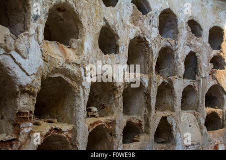 Die Kammer in einer Krypta der punischen Mauer bei Cartagena, Murcia, Spanien Stockfoto