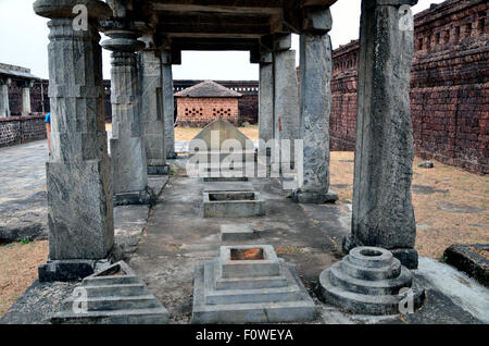 Stein-Struktur im Gomateshwara Anbau, Karkala Stockfoto