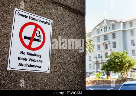 Kapstadt Südafrika, Salt River, Groote Schuur Hospital, Schild, Sprache, Englisch, Afrikaans, Zulu, Nichtraucher, SAfri150311028 Stockfoto