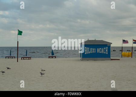 Ein Foto von Biloxi Beach auf den Mississippi Sound in Mississippi, USA. Die Stadt Biloxi ist eine Stadt im Harrison County, MS. Stockfoto