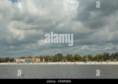 Ein Foto von Biloxi Beach auf den Mississippi Sound in Mississippi, USA. Stockfoto