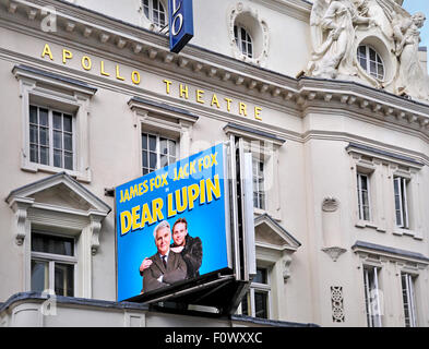 London, England, Vereinigtes Königreich. Sehr geehrte Lupin am Apoolo Theatre, Shaftesbury Avenue, starren James und Jack Fox (August 2015) Stockfoto