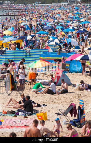 Bournemouth, UK. 22. August 2015. Besucher strömen in Bournemouth für das achte jährliche Bournemouth Air Festival.  Bildnachweis: Carolyn Jenkins/Alamy Live-Nachrichten Stockfoto