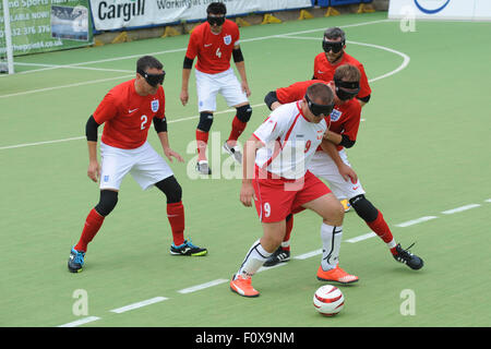 Hereford, Großbritannien. 22. August 2015. Die IBSA Blind Fußball Europameisterschaft 2015 bei Punkt 4, Hereford. England V Polen - allgemeine Übereinstimmung handeln. Bildnachweis: James Maggs/Alamy Live-Nachrichten Stockfoto