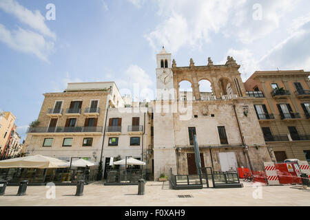 BARI, Italien - 16. März 2015: Blick auf die Piazza Ferrarese, der Hauptplatz im Zentrum von Bari, Italien Stockfoto