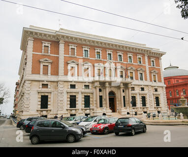 BARI, Italien - 16. März 2015: Gebäude der National Bank Banca d Italia im Zentrum von Bari, Italien Stockfoto