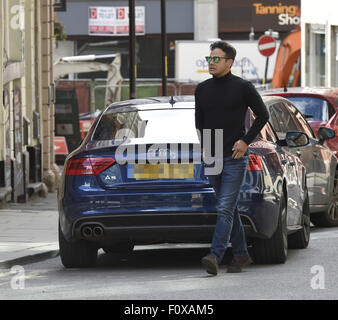 Coronation Street Sterne gesellen sich Familie und Freunde zum Vatertag Essen in Lawine Restaurant & Bar mit Manchester: Ryan Thomas Where: Manchester, Vereinigtes Königreich bei: 21. Juni 2015 Stockfoto