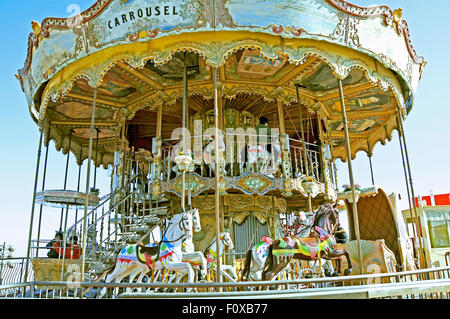 Vintage Karussell oben auf den Berg Tibidabo in Barcelona, Spanien Stockfoto