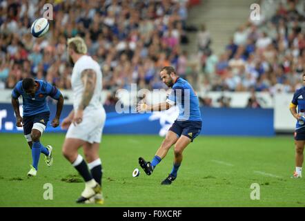 Stade de France, Paris, Frankreich. 22. August 2015. Internationalen Rugby freundlich zwischen Frankreich und England. Frederic Michalak (Fra) tritt für Position Credit: Action Plus Sport/Alamy Live News Stockfoto