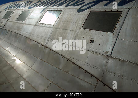 Douglas DC3 Flugzeug bei Qantas Gründer Museum, Longreach, Queensland, Australien. Stockfoto