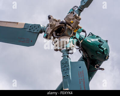 Militärhubschrauber auf Ausstellung in Riga, Lettland Stockfoto