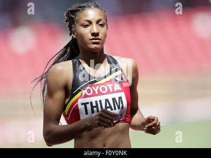 Peking, China. 22. August 2015. Belgiens Nafissatou Thiam beim Siebenkampf-Wettbewerb während der 15. International Association of Athletics Federations (IAAF) Leichtathletik-Weltmeisterschaft in Peking, China, 22. August 2015 abgebildet. Foto: Michael Kappeler/Dpa/Alamy Live News Stockfoto