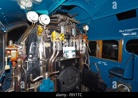 Die Fußplatte Gresley Ex-LNER 4468 "Mallard" (1935) im National Railway Museum, York, England, UK Stockfoto