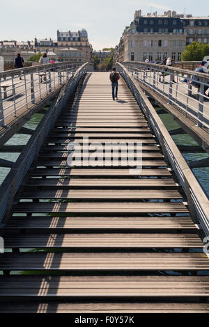 Passerelle Léopold-Sédar-Senghor, Paris, Frankreich. Stockfoto