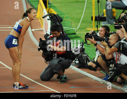 Peking, China. 23. August 2015. Jessica Ennis-Hill von Großbritannien nach dem Gewinn der Frauen Siebenkampf tagsüber 2 der IAAF Weltmeisterschaften 2015 im National Stadium am 23. August 2015 in Peking, China.  Bildnachweis: Roger Sedres/Gallo Images/Alamy Live News Stockfoto