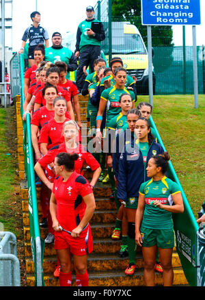 Dublin, Irland. 23. August 2015. Frauen Sevens Series Qualifikation 2015. Wales gegen Brasilien die Mannschaften-Lineup für das Spiel herauskommen. Bildnachweis: Aktion Plus Sport/Alamy Live-Nachrichten Stockfoto