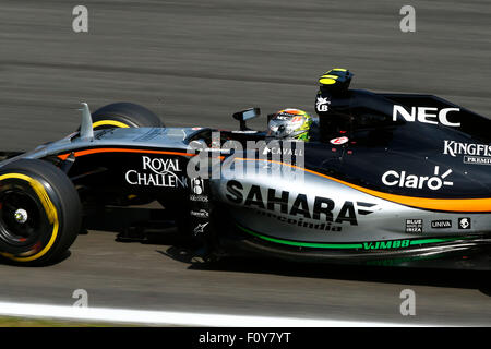 Spa, Belgien. 23. August 2015. FIA Formula One World Championship 2015, Grand Prix von Belgien, #11 Sergio Perez (MEX, Sahara Force India F1 Team), Credit: Dpa picture-Alliance/Alamy Live News Stockfoto