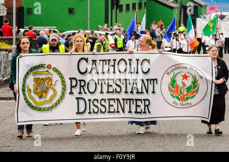 Belfast, Nordirland. 23. August 2015 - republikanischen Netzwerk für Einheit statt, eine Parade und Gedenken für United Ire Henry Joy McCracken Credit: Stephen Barnes/Alamy Live News Stockfoto