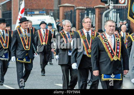 Belfast, Nordirland. 23. August 2015 - hält Belfast-Bezirk von der Royal Black Preceptory, einer der treuen Aufträge in Nordirland, eine Parade. Bildnachweis: Stephen Barnes/Alamy Live-Nachrichten Stockfoto