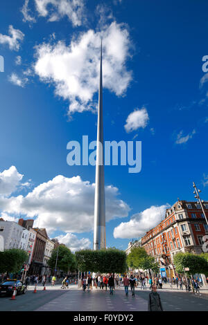 Im Spire of Dublin auch bekannt als Spike ist ein großes, 121,2 m hoch Edelstahl Pin erinnernde Denkmal Stockfoto