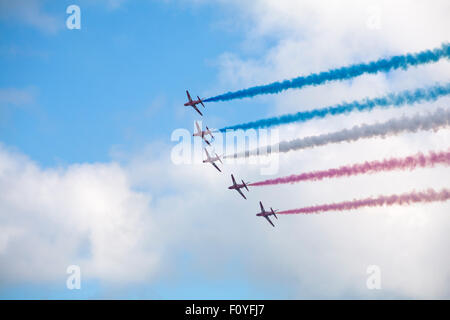 Bournemouth, Dorset, England, UK. 23. August 2015. Die roten Pfeile auf der achten jährlichen Bournemouth Air Festival durchführen. Credit: Carolyn Jenkins/Alamy leben Nachrichten Stockfoto