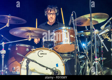 Royal Oak, Michigan, USA. 22. August 2015. PAUL GARISTO von PSYCHEDELIC FURS durchführen auf ihrer Tour 2015 in The Royal Oak-Musik-Theater in Royal Oak, Michigan am 22. August 2015 © Marc Nader/ZUMA Draht/Alamy Live News Stockfoto