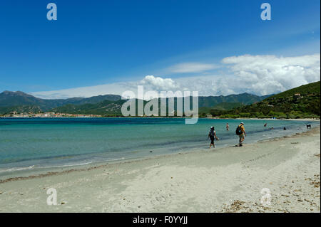 Strand und die Bucht von Saint Florent, Nebbio, Nordküste, Haute-Corse, Korsika, Frankreich Stockfoto