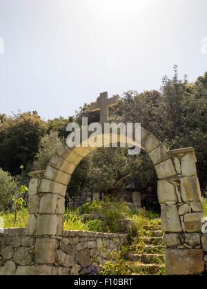 Die ländliche Kirche des Agios Antonios, Apokoronos Bezirk, Kreta, Griechenland. Stockfoto