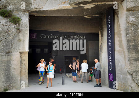 Eingang zum Träger de Lumières in Les Baux de Provence Frankreich Stockfoto