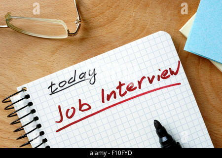 Notizblock mit Job-Interview heute. Stockfoto