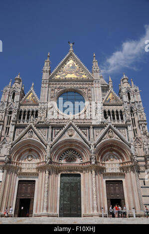 Der Duomo (Kathedrale) von Florenz. dating von 1296 und 1436 abgeschlossen. Stockfoto