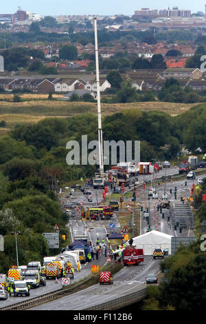 A27 Shoreham Crash, West Sussex Küste Flugzeugabsturz, 11 Menschen getötet Stockfoto