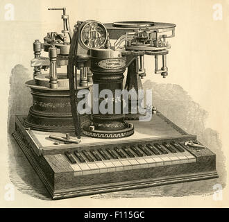 Antike 1877 Gravur, George kann Phelps Elektro-Motor Printing Telegraph mit Klavierstil Tastatur von Western Union Telegraph Company. Stockfoto