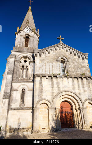 Kirche von Saint-Julien, Siecq, Charente Maritime, Süd-west Frankreich Stockfoto