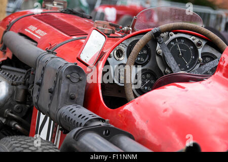 Cockpit und Auspuff von einem 1929 Napier Bentley Auto, Chateau Impney Hill Climb, Worcestershire, England, UK Stockfoto