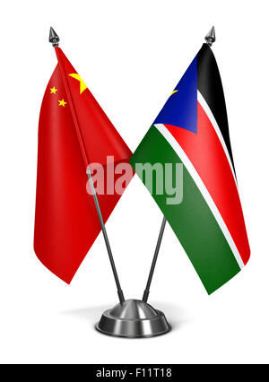 China und Süd-Sudan - Miniatur-Flags. Stockfoto