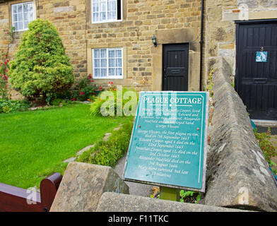 In einem der Pest befindet sich im Dorf Eyam, Peak National Park, Derbyshire, England UK Stockfoto