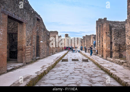 Blick entlang Straße Vicolo di Mercurio Pompei Campania Italien Stockfoto