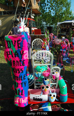 Urban knitting bei Solar, ein zeitgenössisches Festival der darstellenden Künste in Roermond, Niederlande Stockfoto