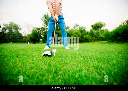 Golfer, die immer bereit, eine Aufnahme zu machen. Weitwinkel-Foto Stockfoto